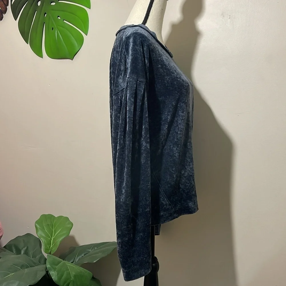 Free People Milan Layering Crushed Velvet Top - Washed Black - Gray - Grey sz. S